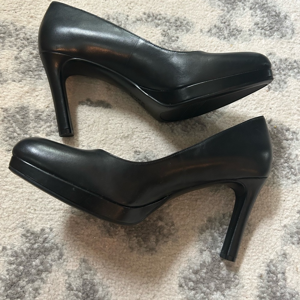 Naturalizer black leather - 3.5 heal
